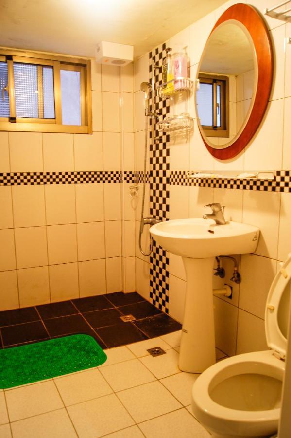 Ding Ding Homestay Csinhu Szoba fotó