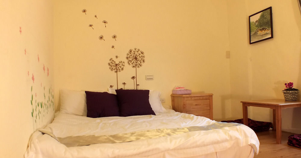 Ding Ding Homestay Csinhu Kültér fotó