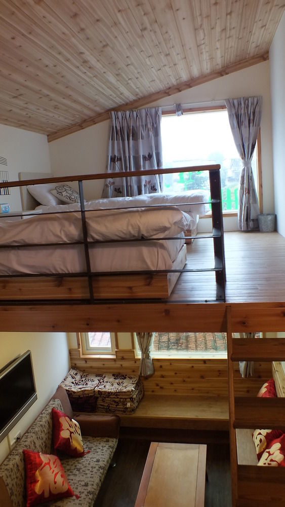 Ding Ding Homestay Csinhu Kültér fotó
