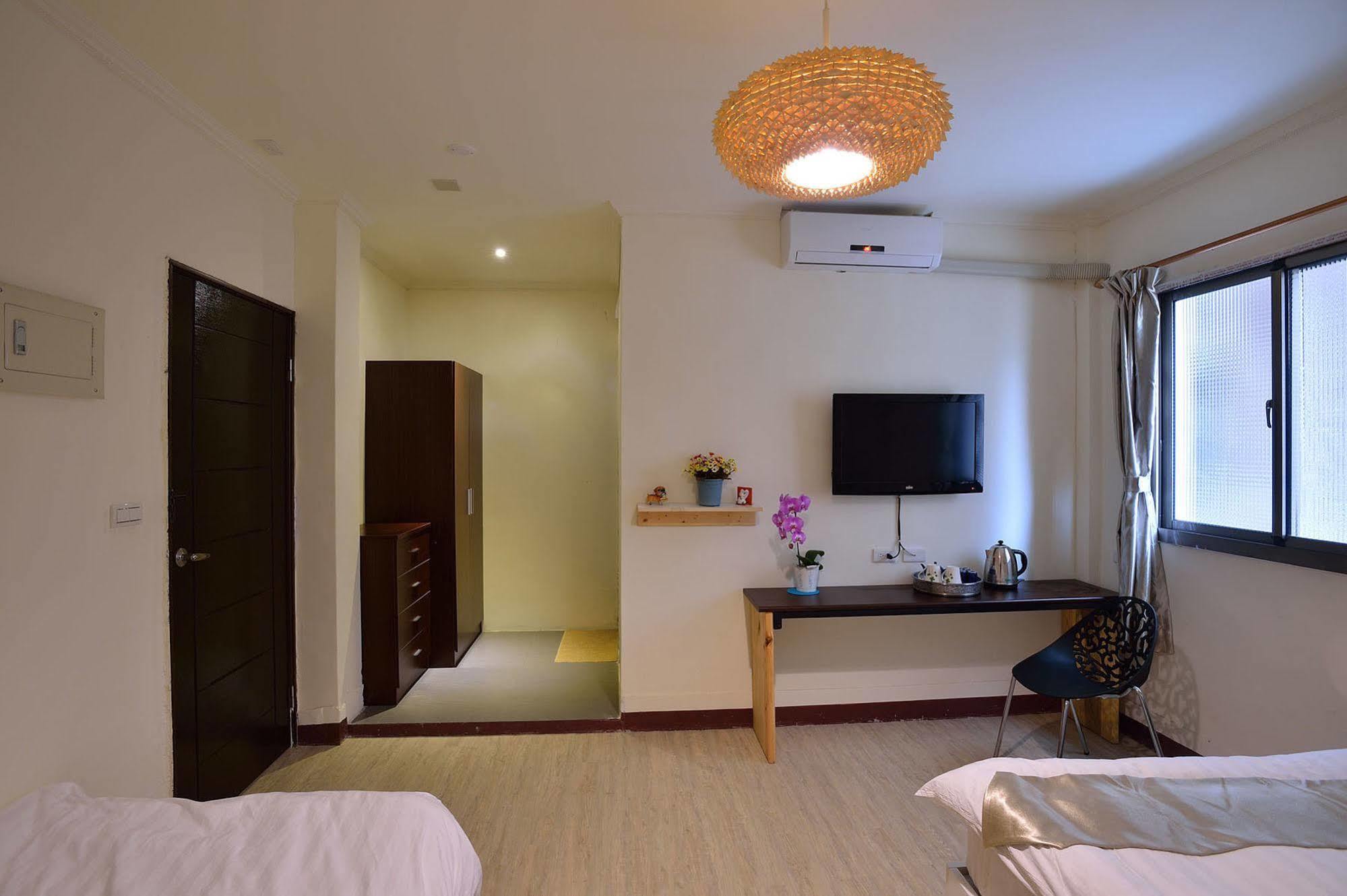 Ding Ding Homestay Csinhu Kültér fotó