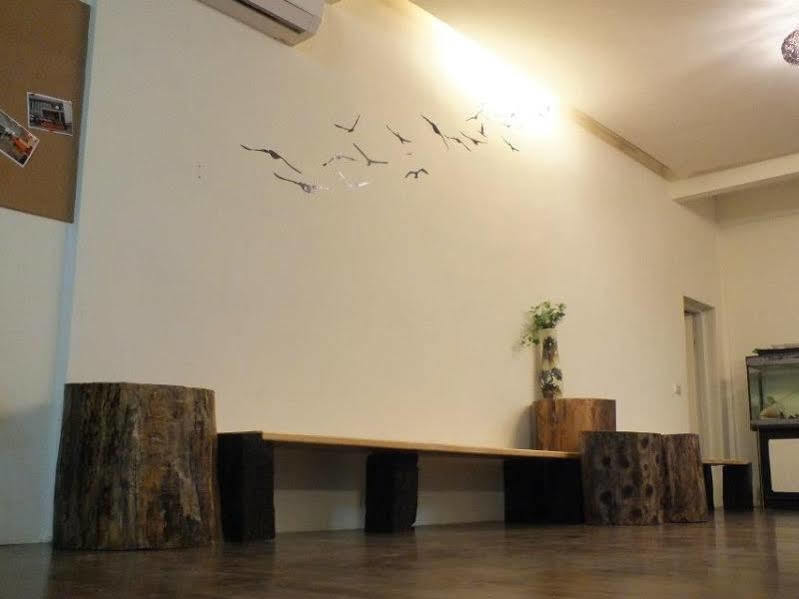 Ding Ding Homestay Csinhu Kültér fotó