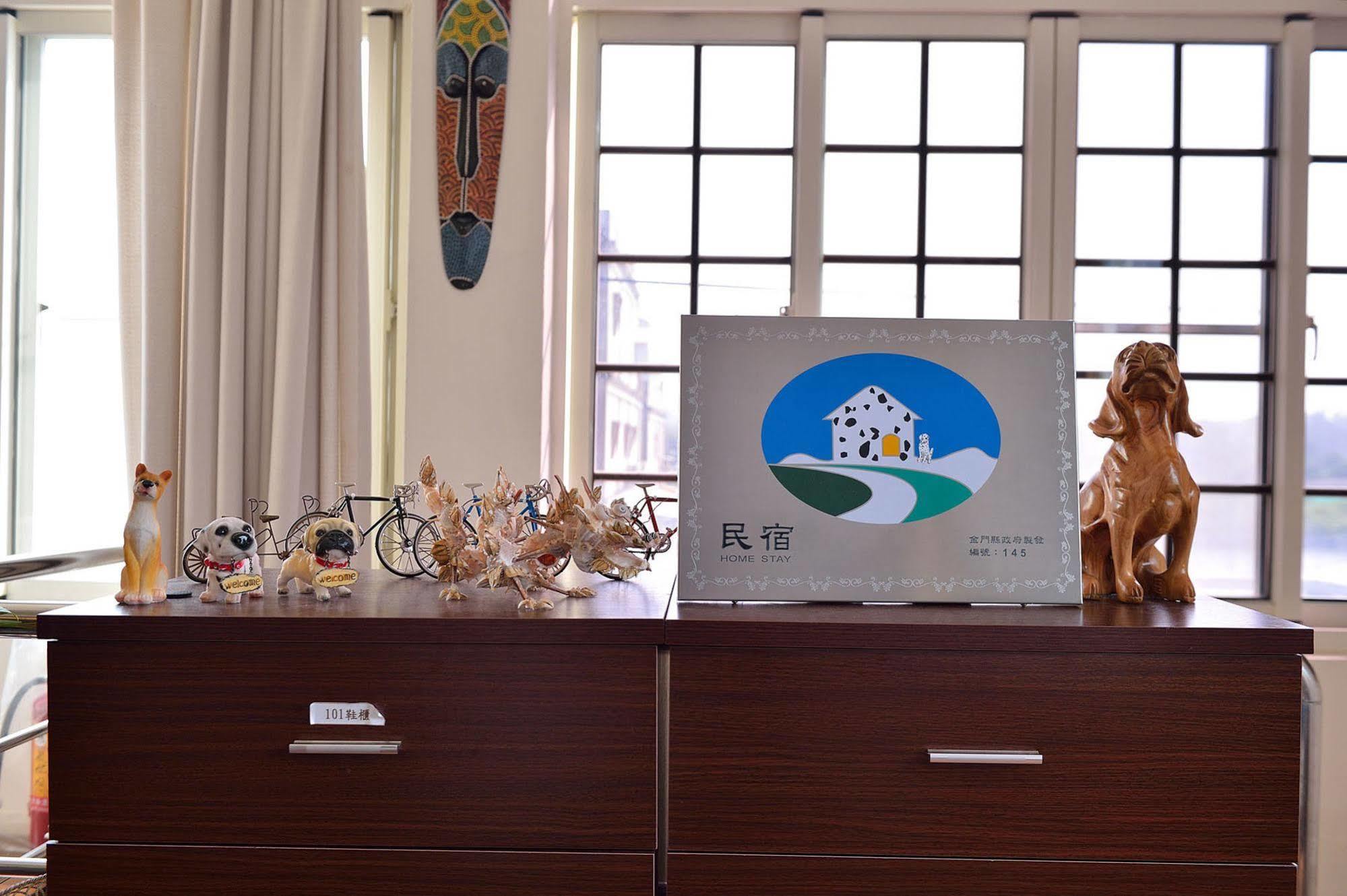 Ding Ding Homestay Csinhu Kültér fotó